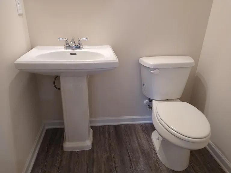 243 Centennial Cir — Photo 13