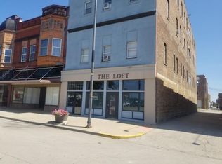 134 Marquette St #403, La Salle, IL 61301