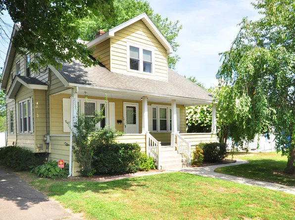 74 East Wolcott Avenue, Windsor, CT 06095