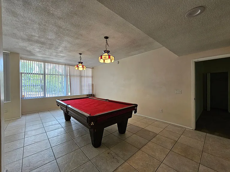 2818 SW 2nd Ave — Photo 23