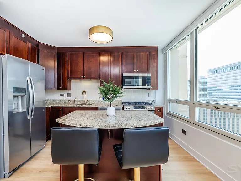 33 W Ontario St #31D — Photo 23
