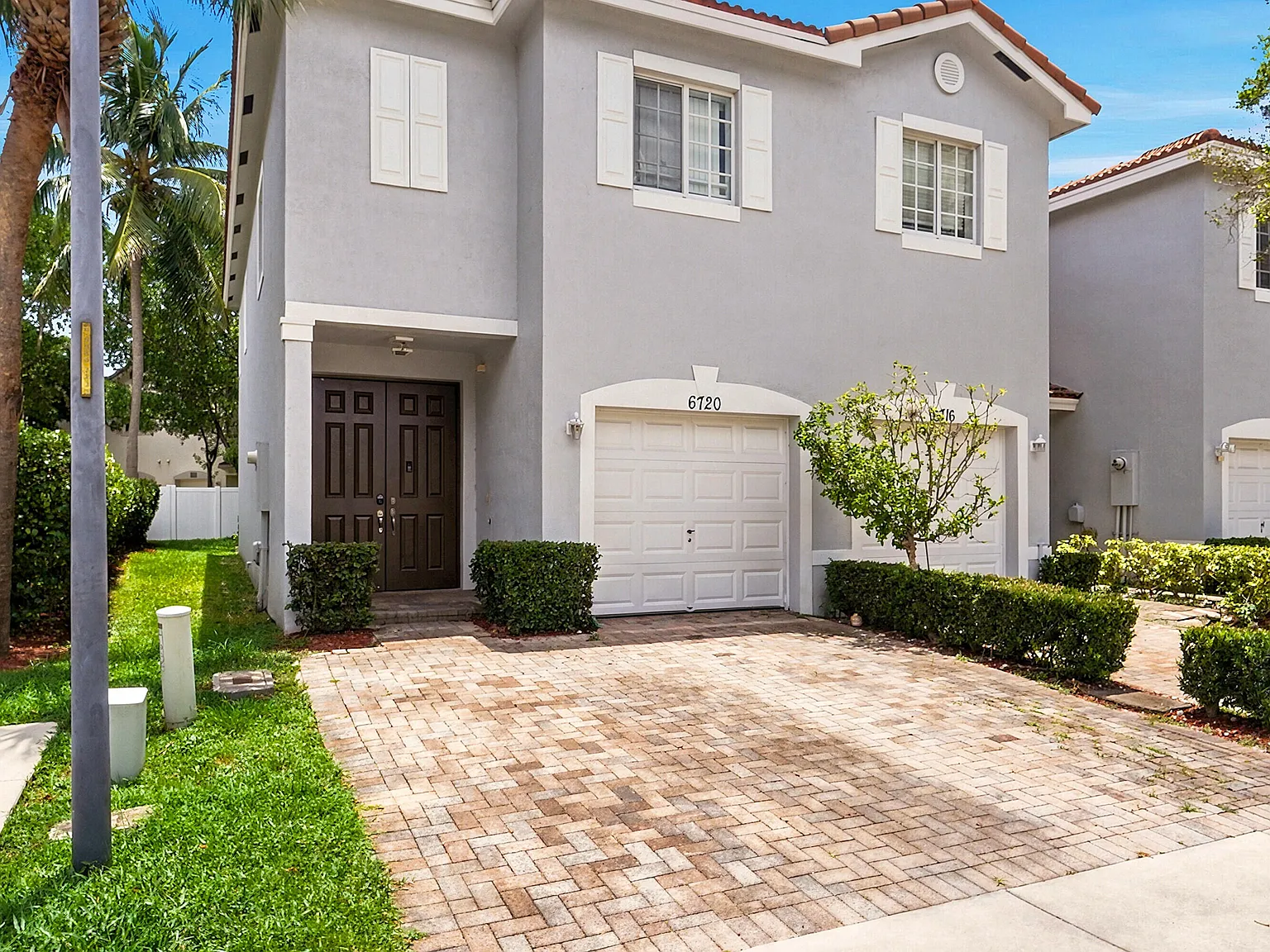 3 bed, 2.5 bath, 1688 sqft, $2,850 — Photo 1