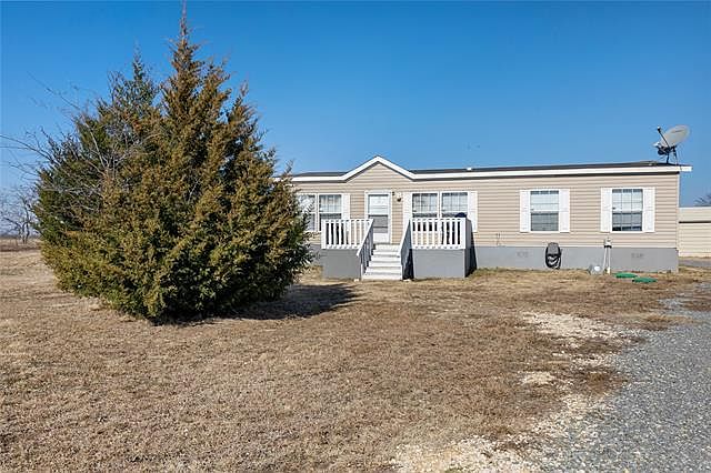 1st image of 461 Oak Hollow Ln