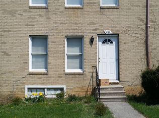 230 Surrey Ct, Martinsburg, WV 25401
