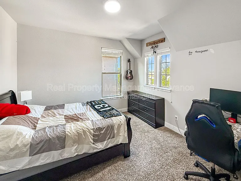 9209 Guadalupe St — Photo 19