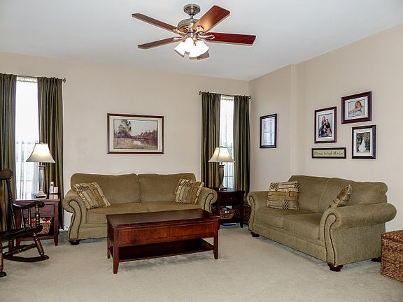 5th image of 142 N Savanna Dr