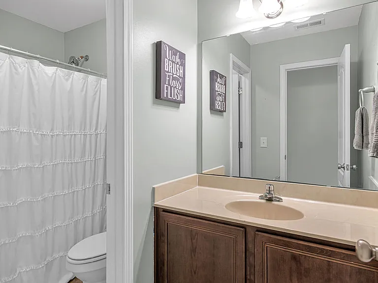 218 Maidstone Dr — Photo 26