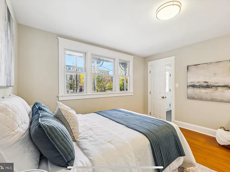 4451 Macarthur Blvd NW — Photo 24
