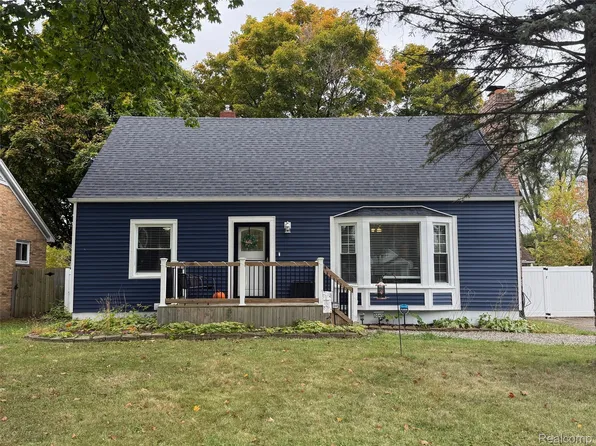 3045 Covert Rd, Flint, MI 48506
