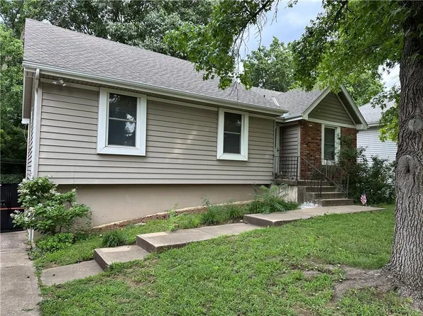 1107 N Cooper St, Olathe, KS 66061