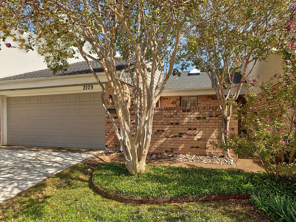 1st image of 2109 Brook Mount Ct