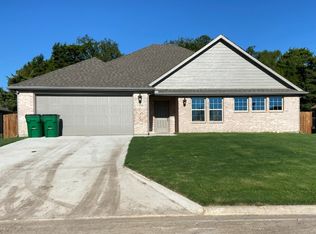 1104 Lane Dr, Howe, TX 75459