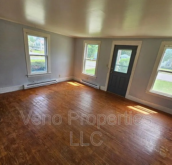 21-25 Washington St #25 — Photo 5