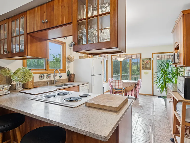 22 Flagg Ave — Photo 8