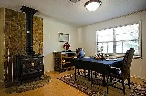 3 bed, 1700 sqft, $1,400 — Photo 3