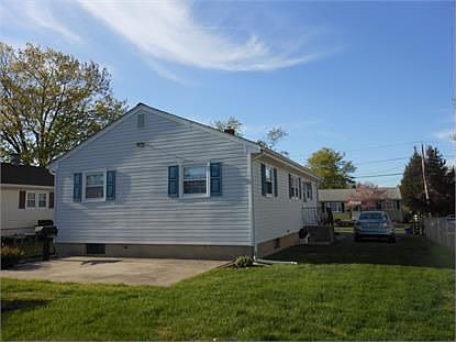 3rd image of 415 Sidorske Ave