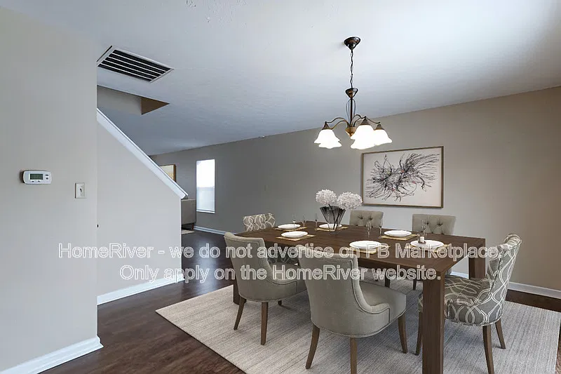 4 bed, 2.5 bath, 2116 sqft, $1,999 — Photo 3