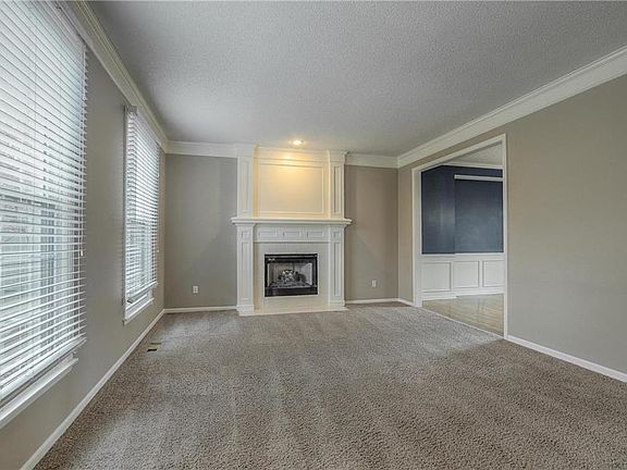 3rd image of 8912 W 132nd St