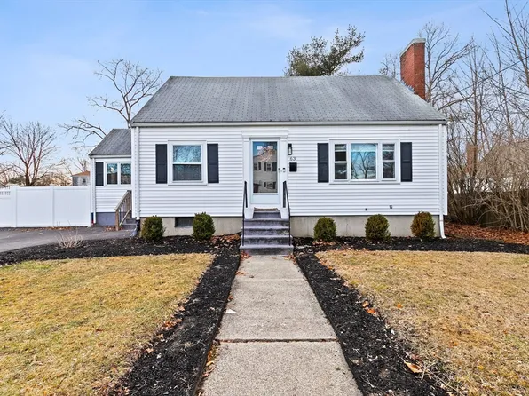 63 Durbeck Rd, Rockland, MA 02370
