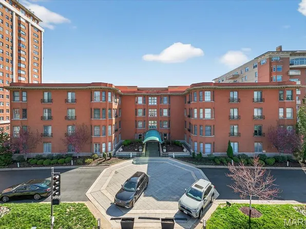 750 S Hanley Rd APT 54, Saint Louis, MO 63105