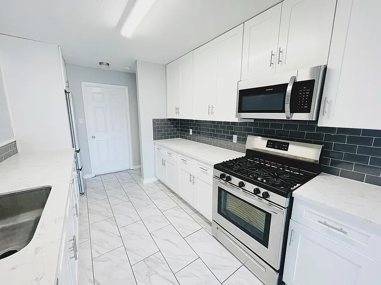 2434 Anthony Hay Ln — Photo 9