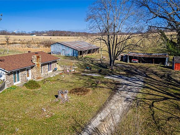 2nd image of 760 County Road 349