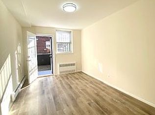 165-12 Sanford Ave #C3, Flushing, NY 11358
