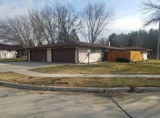 3434 Tulane Ct, Iowa City, IA 52245