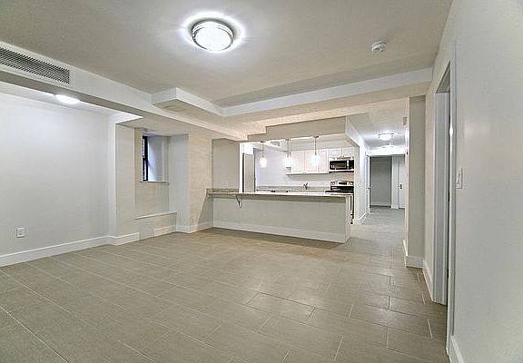 4th image of 75 Saint Nicholas Pl #B2