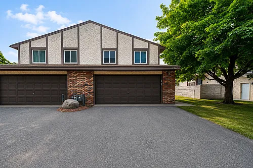 7322 Evert Ct NE Photo 1