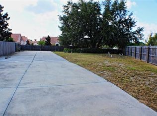 2113 Bexley Dr, Tavares, FL 32778