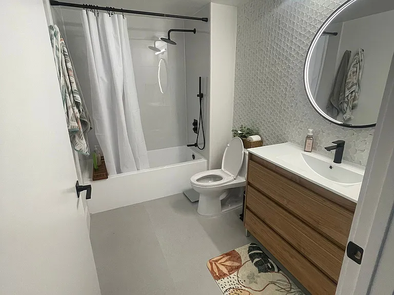 275 NE 18th St #Penthouse 05 — Photo 13