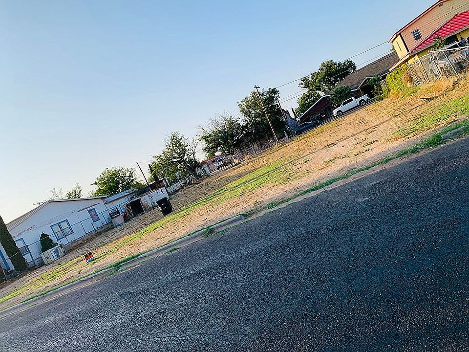 1st image of 400 Ellis Dr