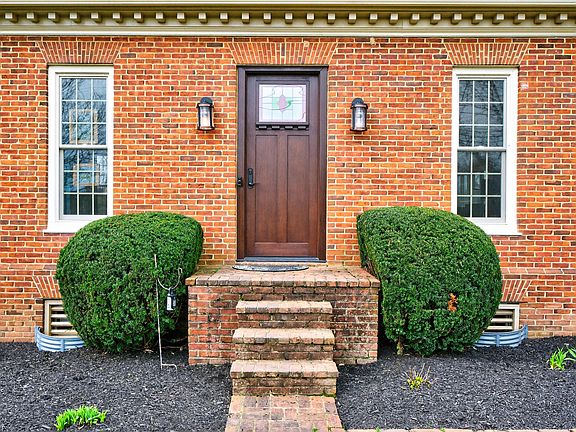 3rd image of 7919 Mount Sterling Rd