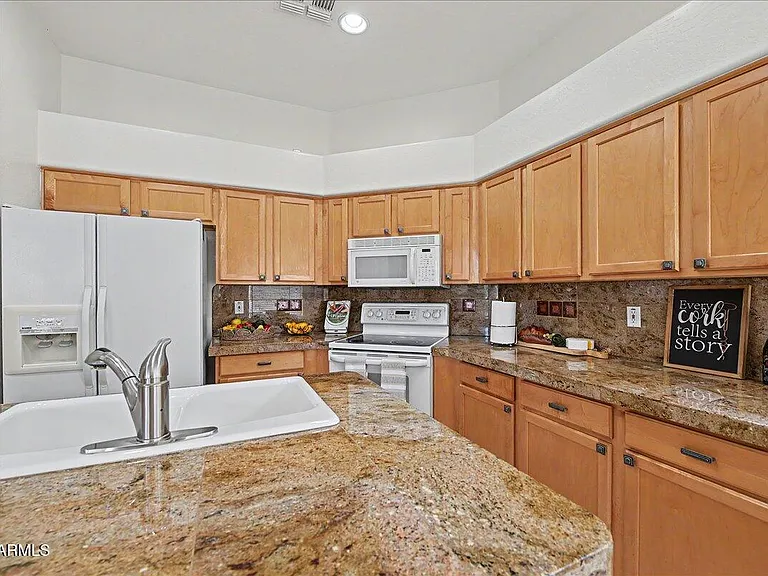 22393 N 76th Pl — Photo 14
