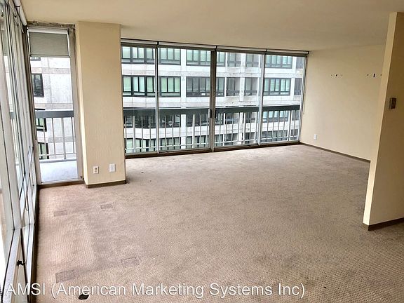 4th image of 1998 Broadway St #1101