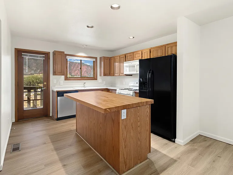 15 Sagewood Ct — Photo 12