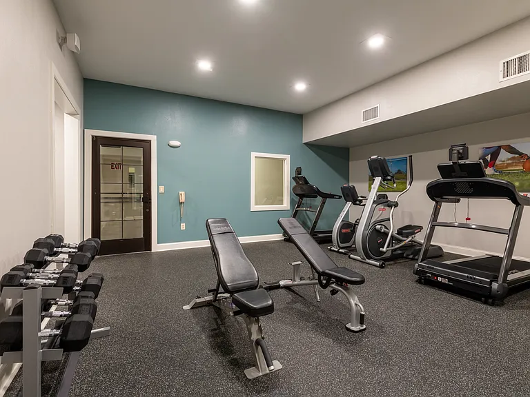 Franklin Extended Stay Hotel — Photo 9