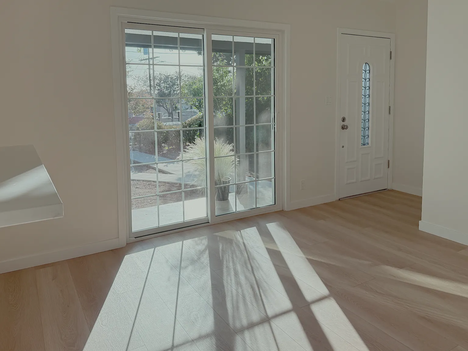 3 bed, 1380 sqft, $4,995 — Photo 4