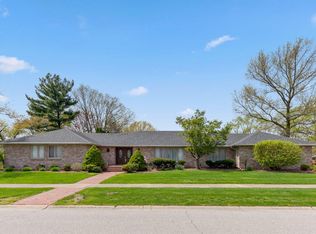 9116 Beech Ave, Munster, IN 46321