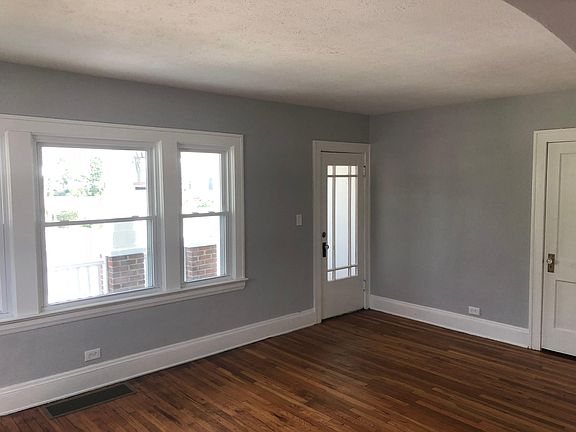 3rd image of 14231 Athens Ave #Up
