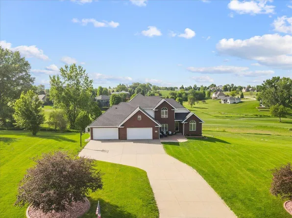 23363 Sunshine Ln, Council Bluffs, IA 51503
