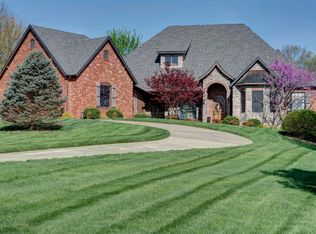 4233 E Longview Cir, Springfield, MO 65809