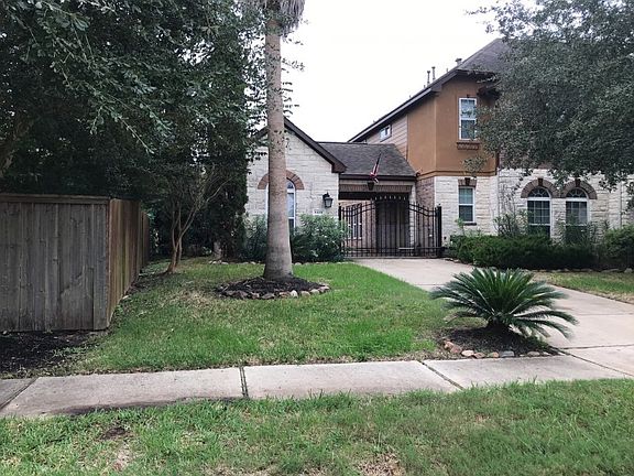 3rd image of 8418 Port Branch Dr