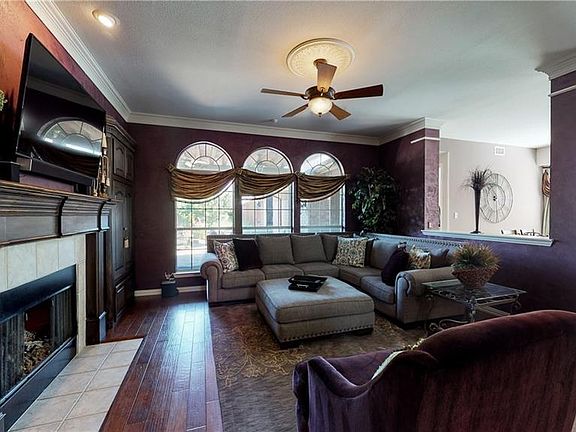 5th image of 4689 Old Pond Dr