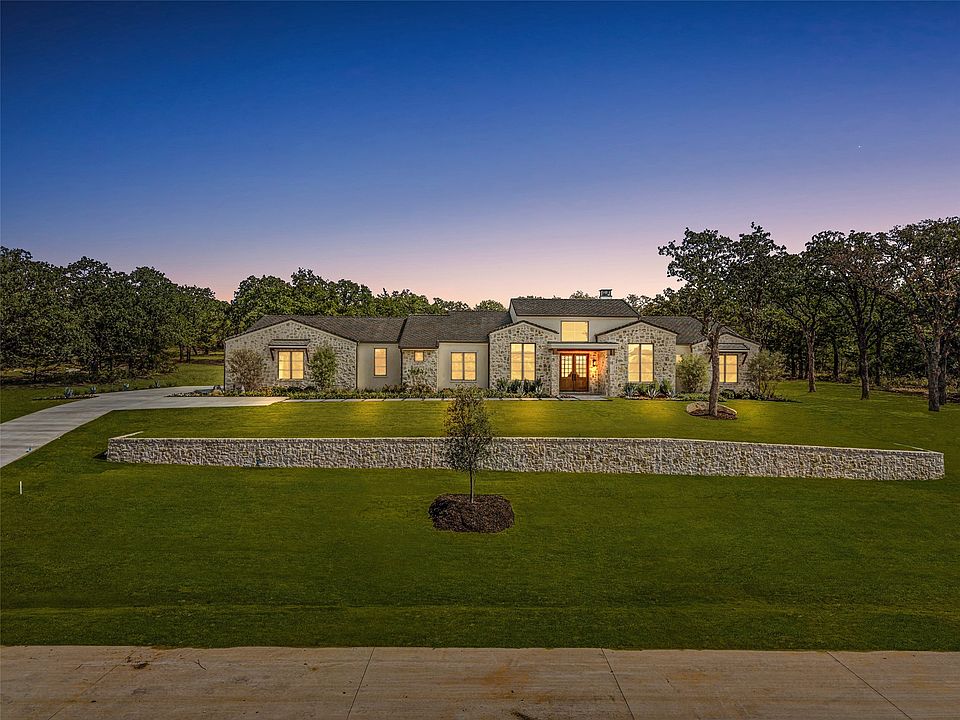 1st image of 8041 Encanto Way