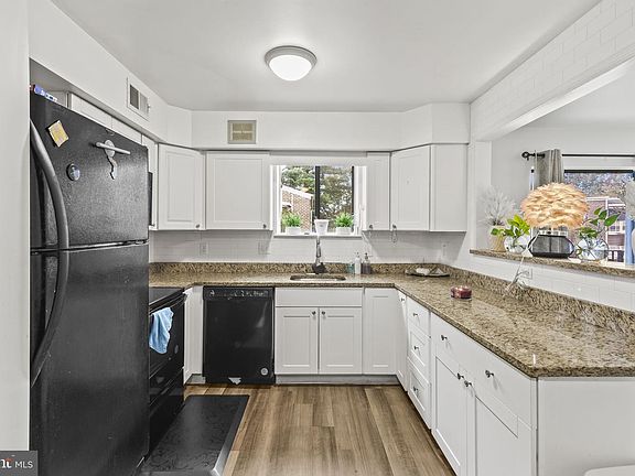 5th image of 3224 Spartan Rd E #3-6