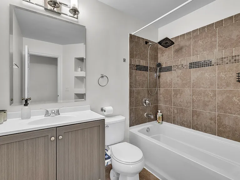 4347 Larkspur Ln — Photo 14