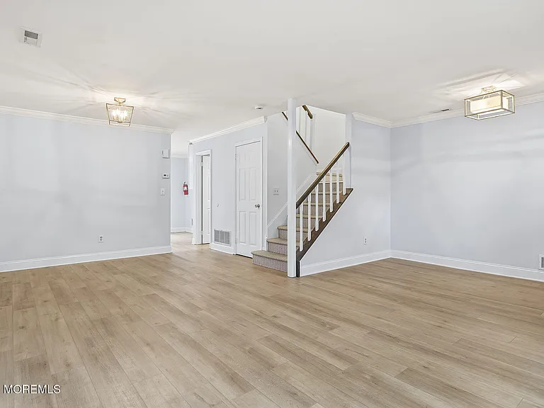 17 Alameda Ct — Photo 7