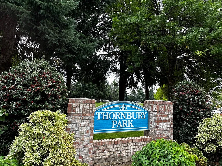 Two blocks from Thornbury Park